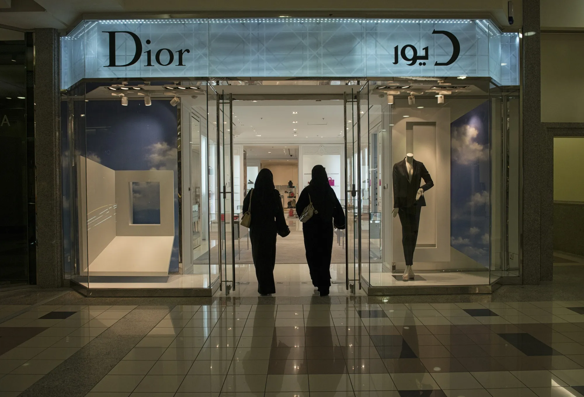 Shoppers in the upscale Kingdom Mall in Riyadh, Saudi Arabia.&nbsp;