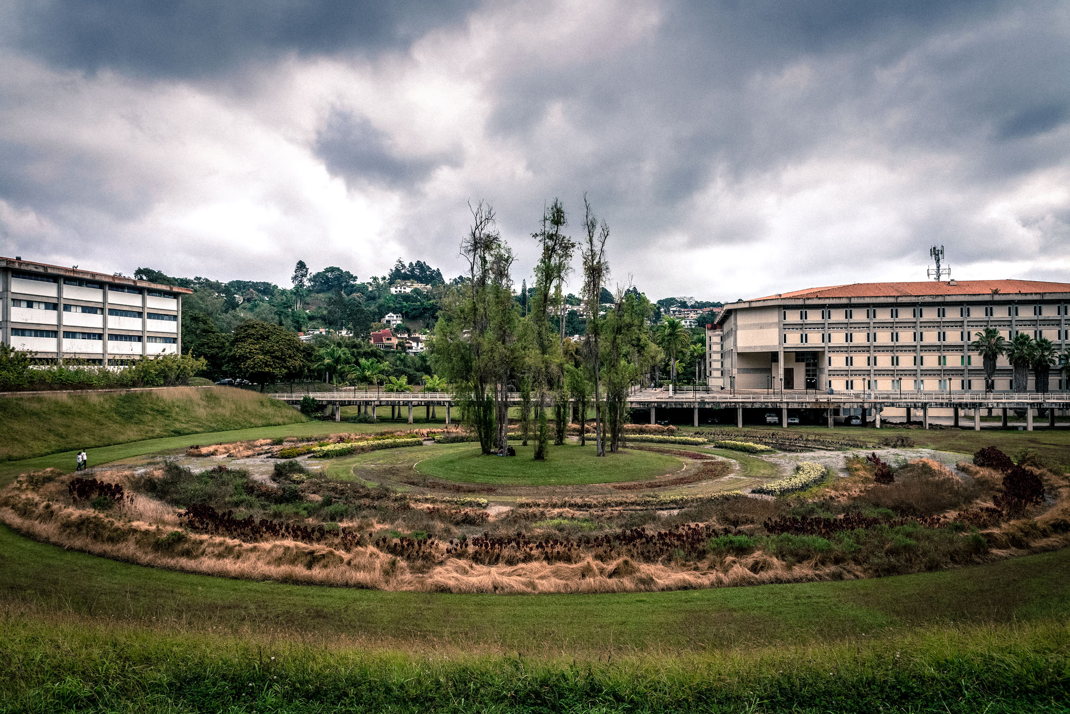 Venezuela's Simon Bolivar University Is Dry and Crumbling - Bloomberg