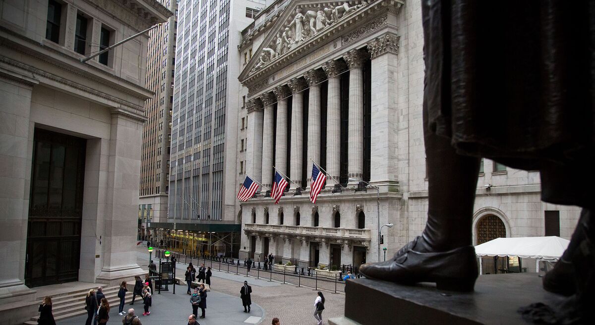 U.S. Stocks Rally With Emerging-Market Assets as Crude Tops $34 - Bloomberg