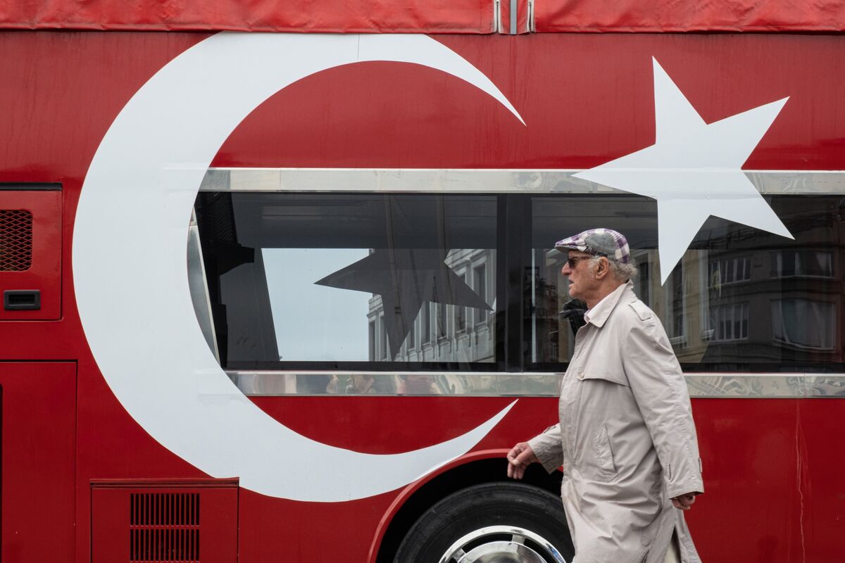 Erdogan gana presidencia de Turquía pese a fricción por economía