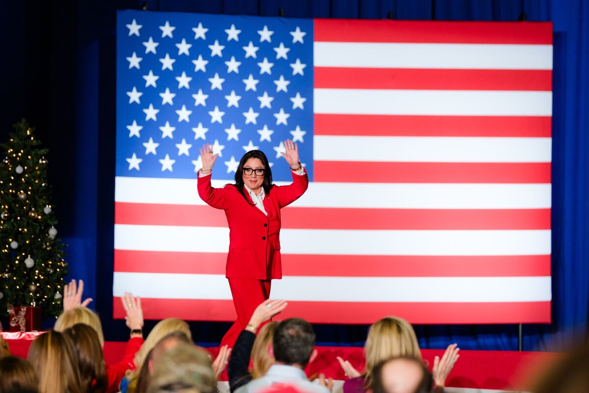 bloomberg.com - John Authers - Did 401(k) 'Innovation' Just Get Set Up to Fail?