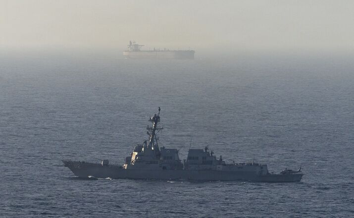 USS Michael Murphy Conducts Maritime Blockade
