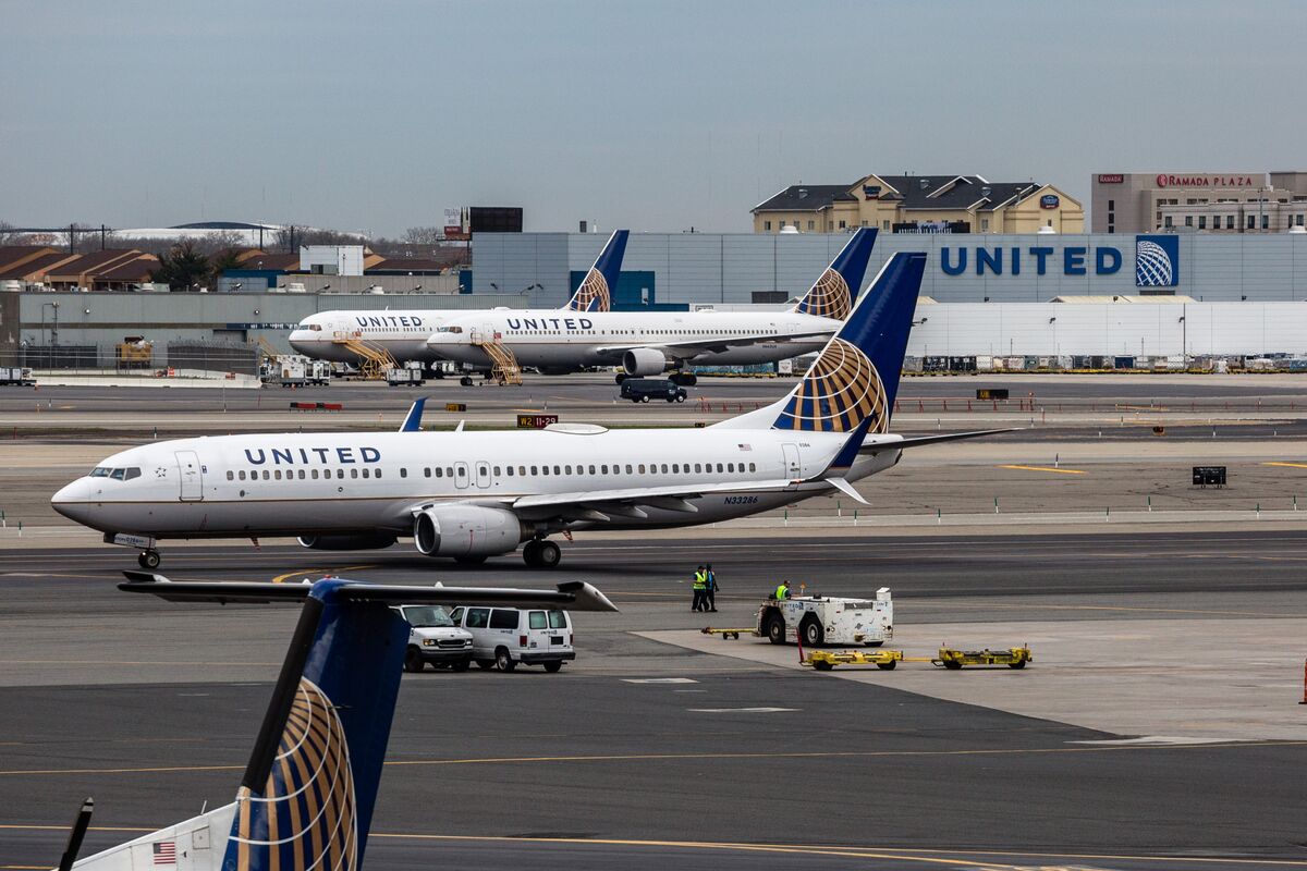 United Airlines Accused of Broad Anti-Union Campaign - Bloomberg