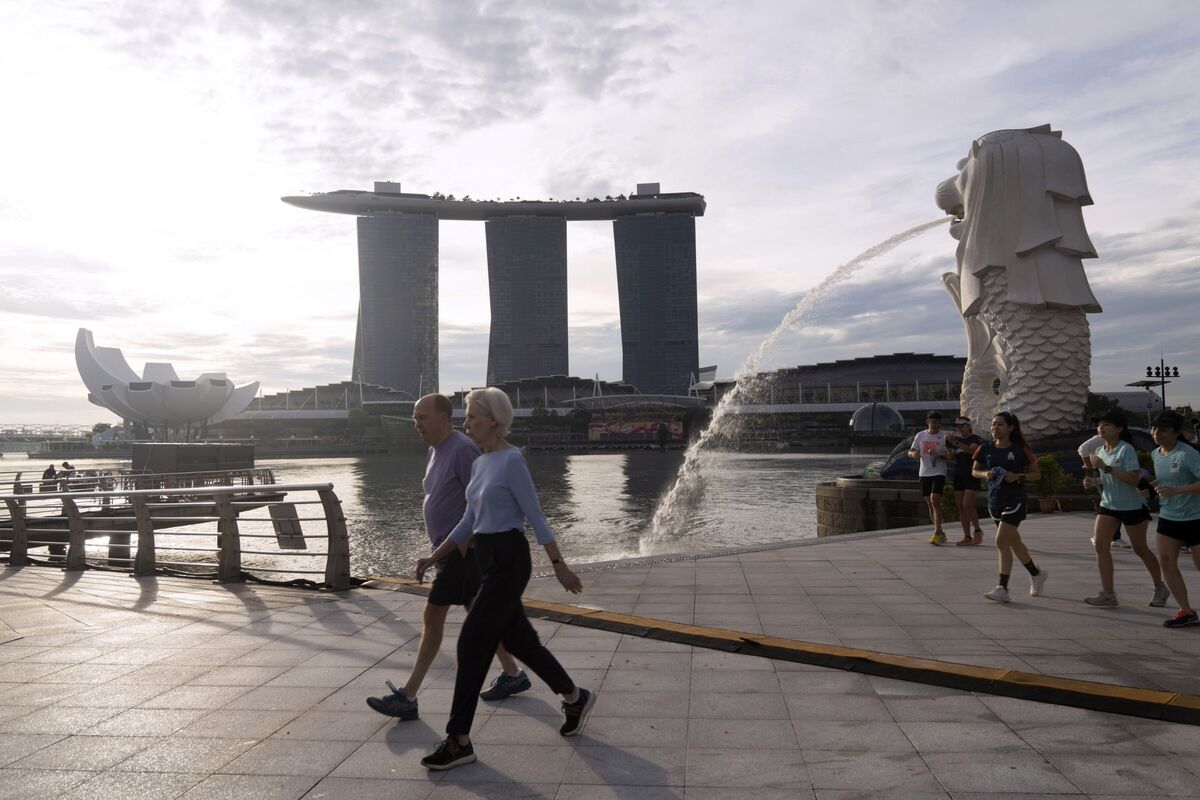 Hedge Fund Asia Genesis Shuts After ‘Big Mistake’ on China Trade