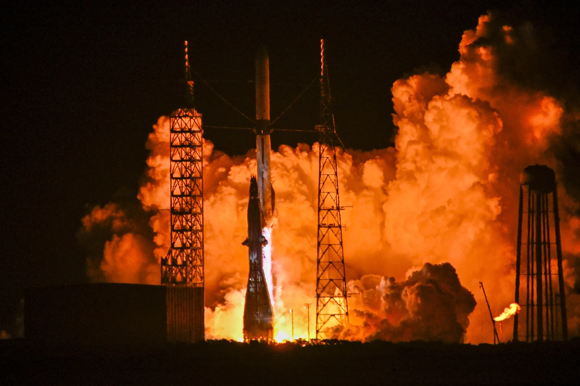 Blue Origin’s New Glenn rocket lifts off in January.