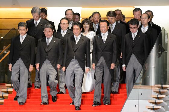 Abe Relies on Old Friends and Old Men for Japan's New Government