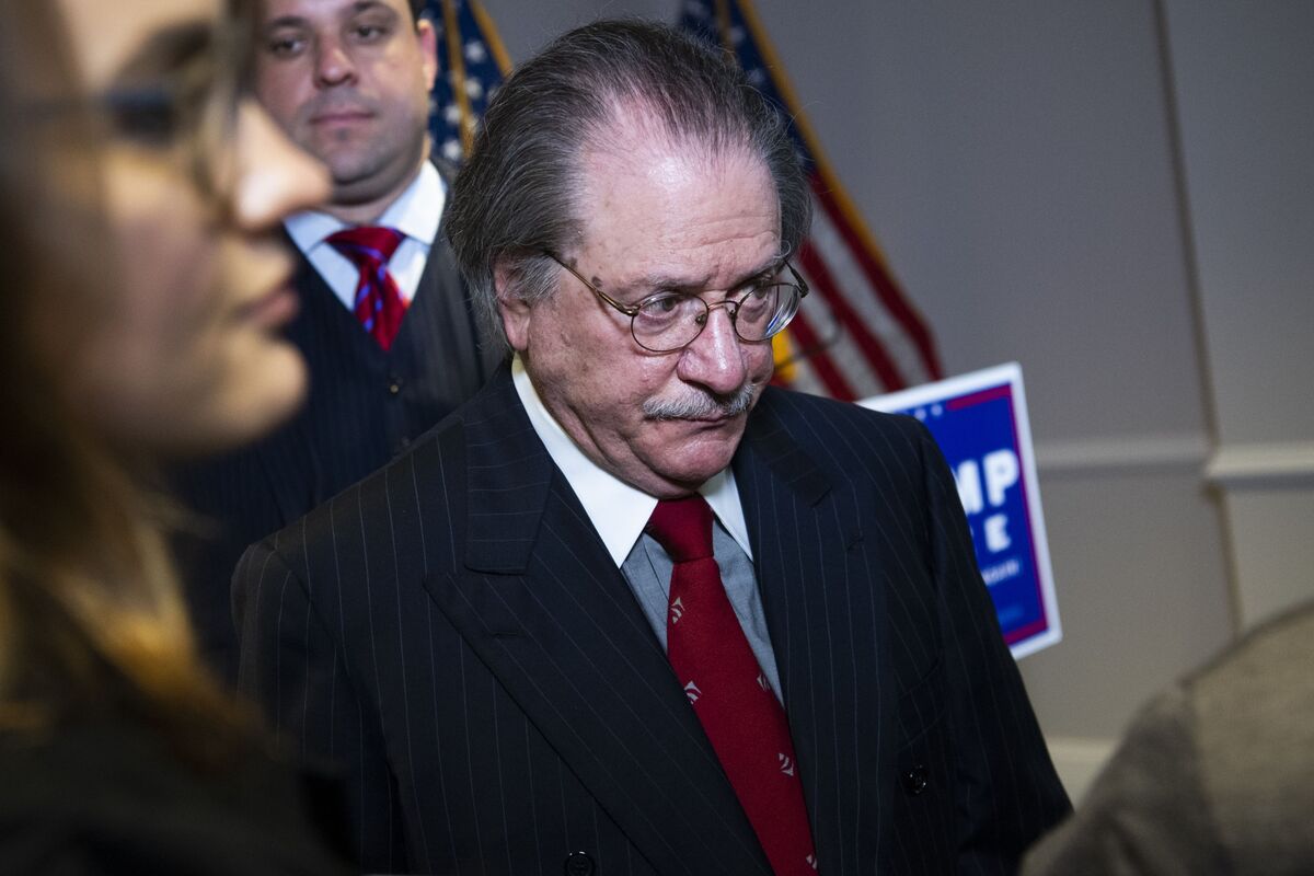 Trump Loyalist Tapped to Lead Controversial DOJ Probe Resigns