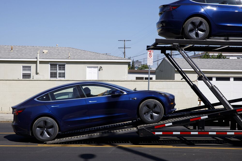 Tesla Direct Allows Delivers Some Model 3 S X Buyers To