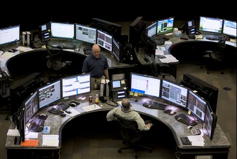 Silicon Valley Shifting to Power Grid After Solar Sours