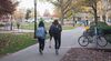 Le campus de l'Université du Missouri, U. Missouri, est de retour au travail un jour après la démission du président et du chancelier, alors que les manifestations se multiplient contre le racisme