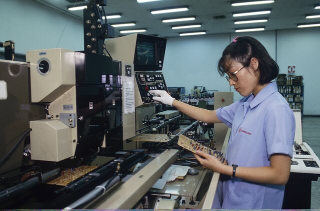 A worker at a Samsung factory in Seoul, in 1987.