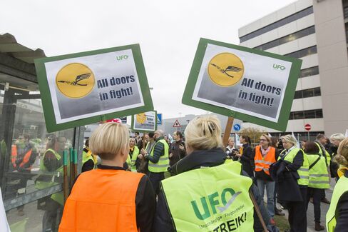 Striking Lufthansa cabin crew