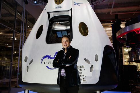 SpaceX CEO Elon Musk Unveils The Dragon V2 Space Taxi