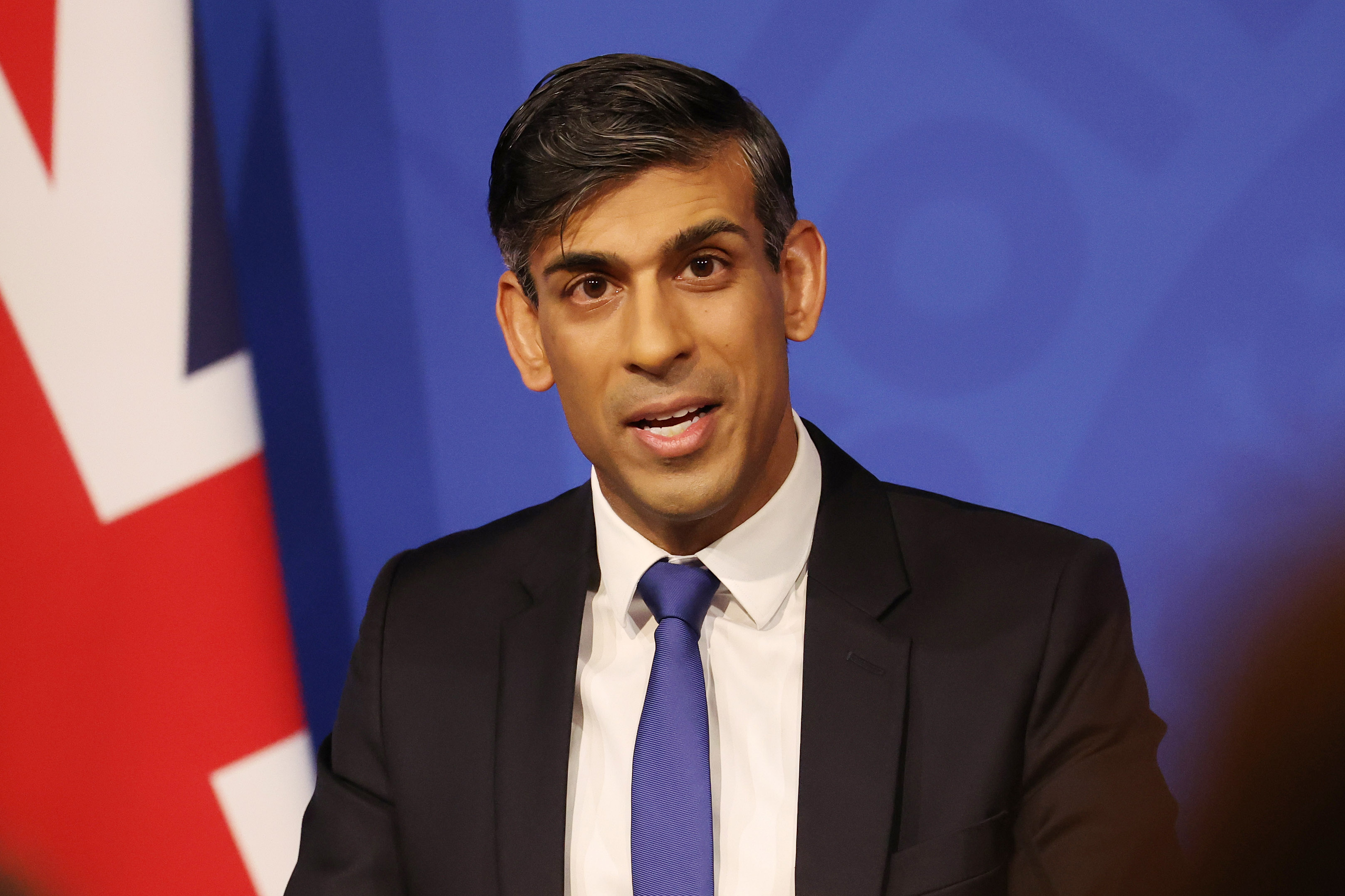 Rishi Sunak's Approval Rating Hits Record Low Among UK Conservatives -  Bloomberg