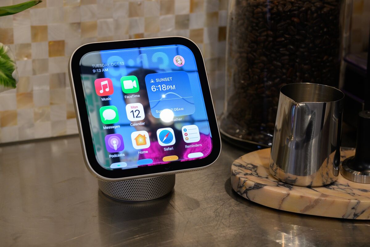bloomberg.com - Mark Gurman - Apple's HomeView Offers Tantalizing Preview of a Future Robotic Version