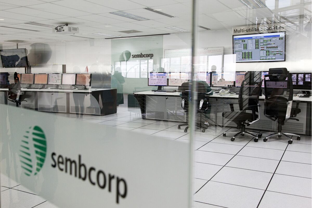 Sembcorp Is Said to Be in Talks to Buy Stake in B.Grimm Gas Assets