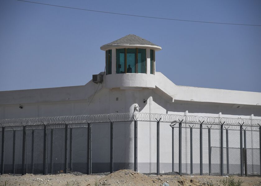 TOPSHOT-CHINA-XINJIANG-MEDIA-RIGHTS-PRESS