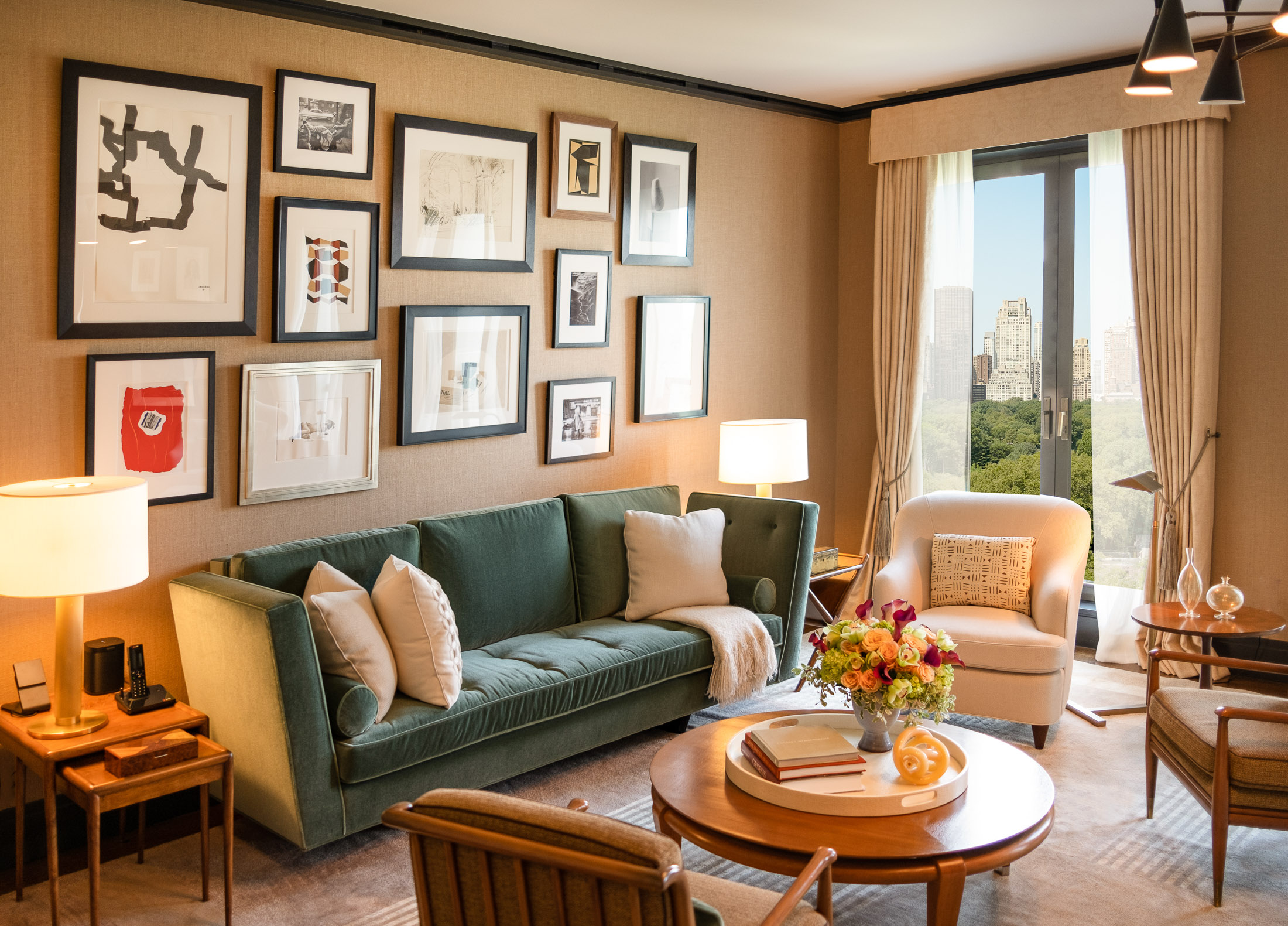 Saks Fifth Avenue opens styling suites in hotels, resorts