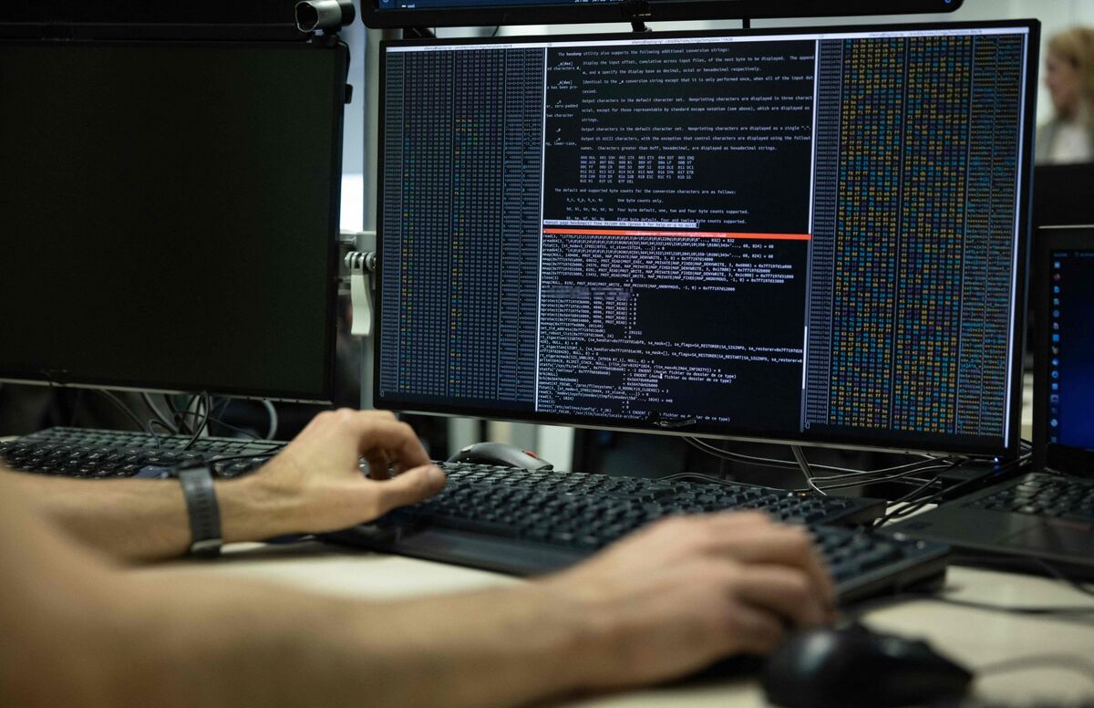 https://assets.bwbx.io/images/users/iqjWHBFdfxIU/iXneYeUSQ5Ks/v0/1200x776.jpg