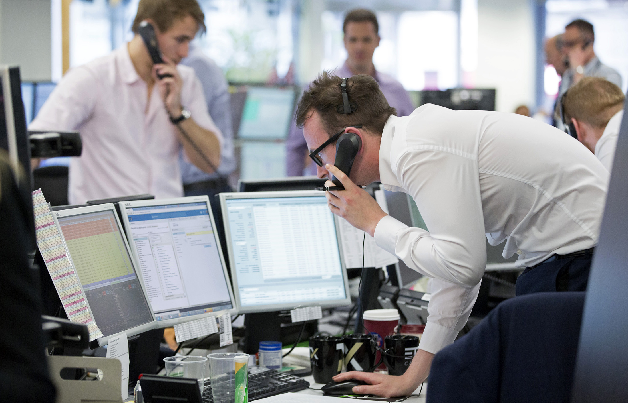 Dollar Traders See Jobs Data as Obstacle After Post-Brexit Fade - Bloomberg