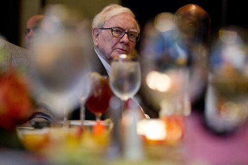 U.S. Millionaires Choose ETF Over Buffett's Berkshire