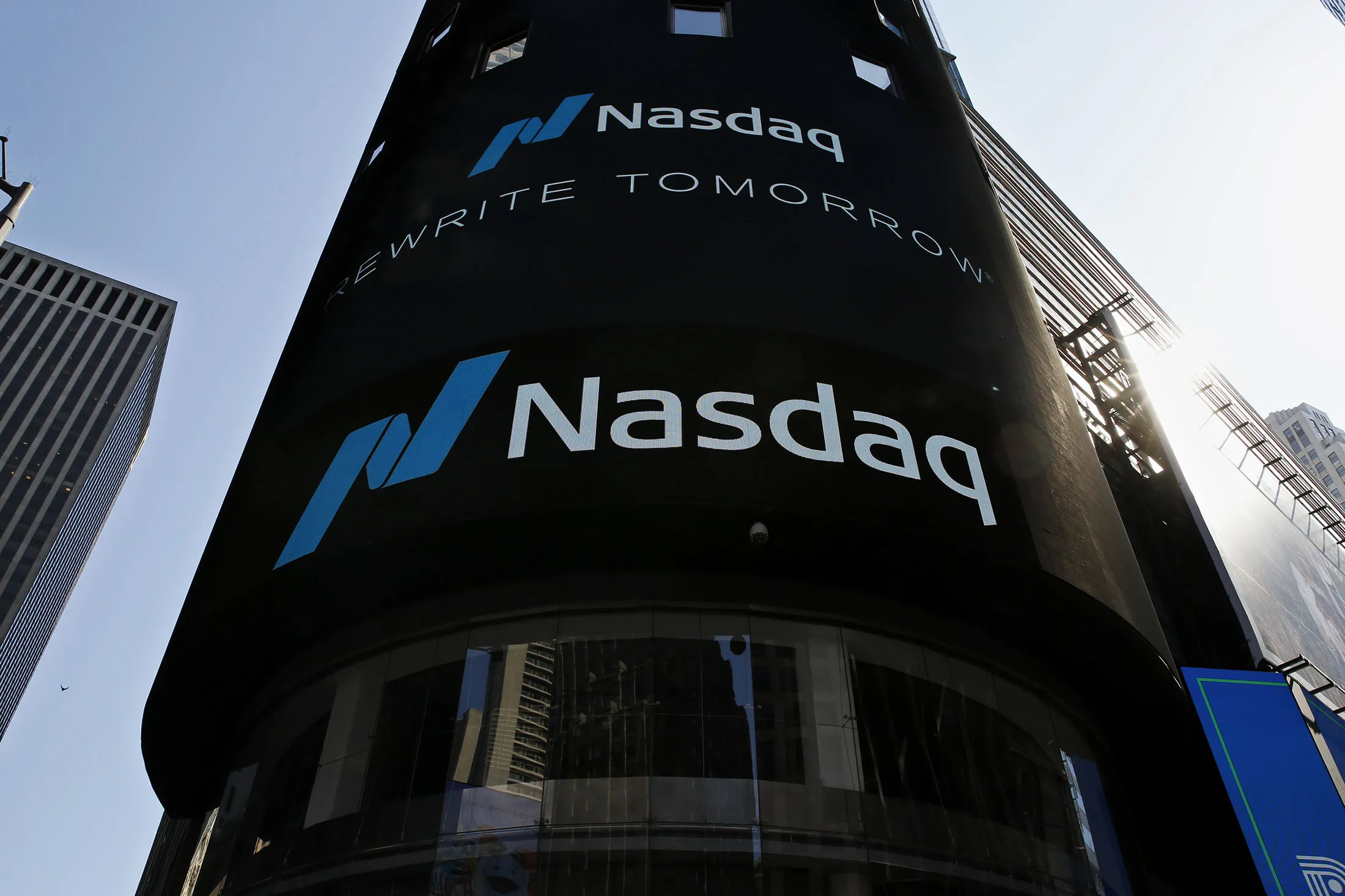 Nasdaq Continued Falling During the Day
