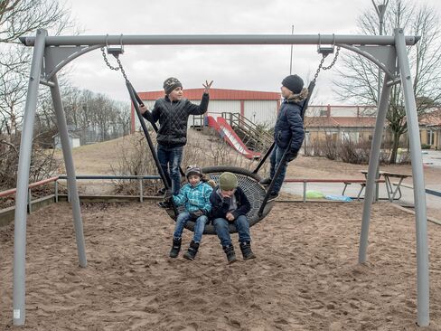 Utopia Challenged - Sweden's Relationship With Refugees