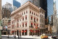 relates to The Juicy, 103-Year History of New York’s Famed Cartier Mansion