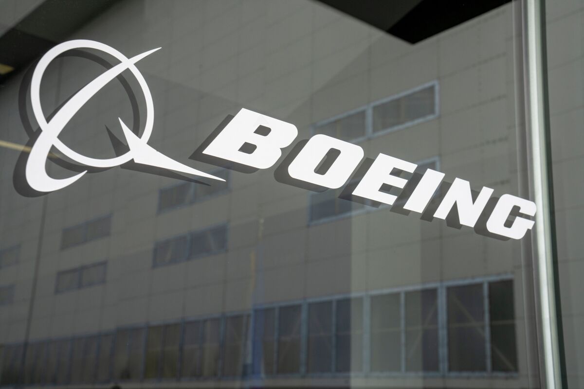 bloomberg.com - Danny Lee - Boeing Set to Win First Philippine Airlines Order Since 2007