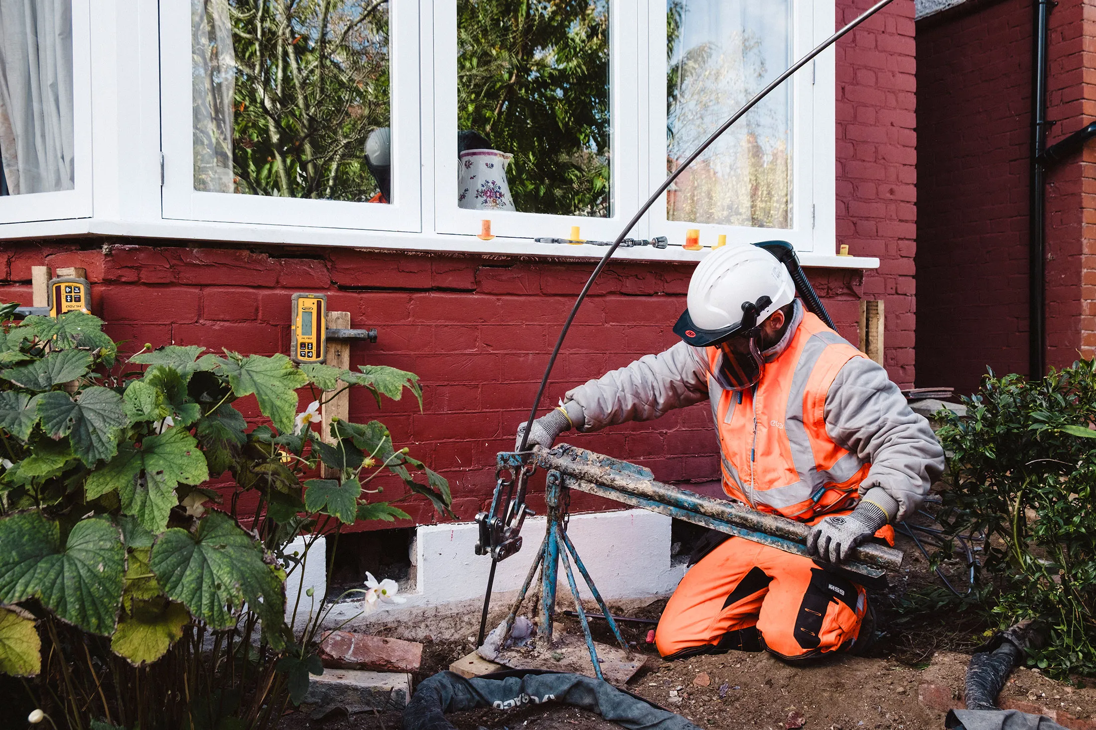 Multimillion-Pound London Homes Hit by Sudden, Gaping Cracks - Bloomberg