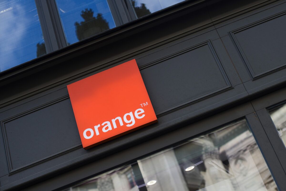 bloomberg.com - Paula Doenecke - Orange Boosts Profit Outlook After Africa, Middle East Growth