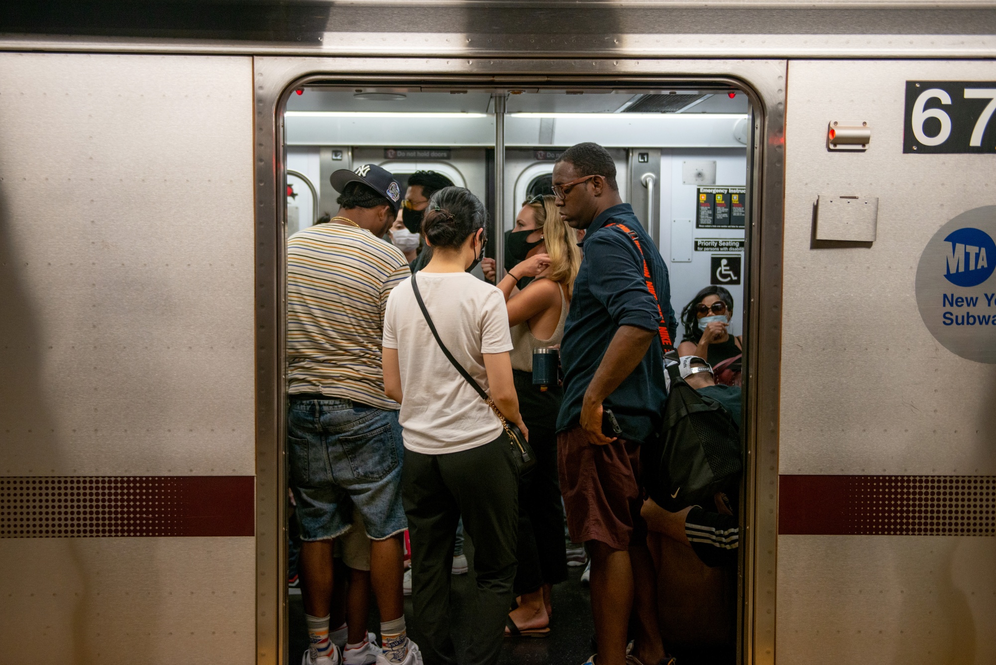 How 77 Metro Agencies Design the Letter 'M' for Their Transit Logo -  Bloomberg