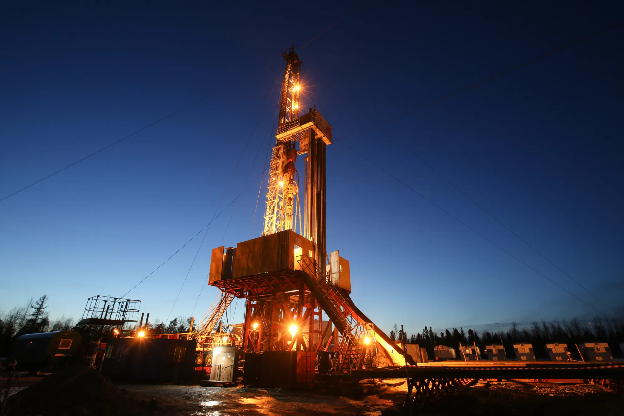 An oil drilling rig, operated by Rosneft PJSC,&nbsp;near Nizhnevartovsk, Russia, on&nbsp;March 21, 2017.&nbsp;