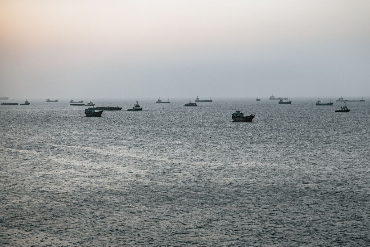 bloomberg.com - Alex Longley - Oil Market Can't Live Without Hormuz Barrels for Long