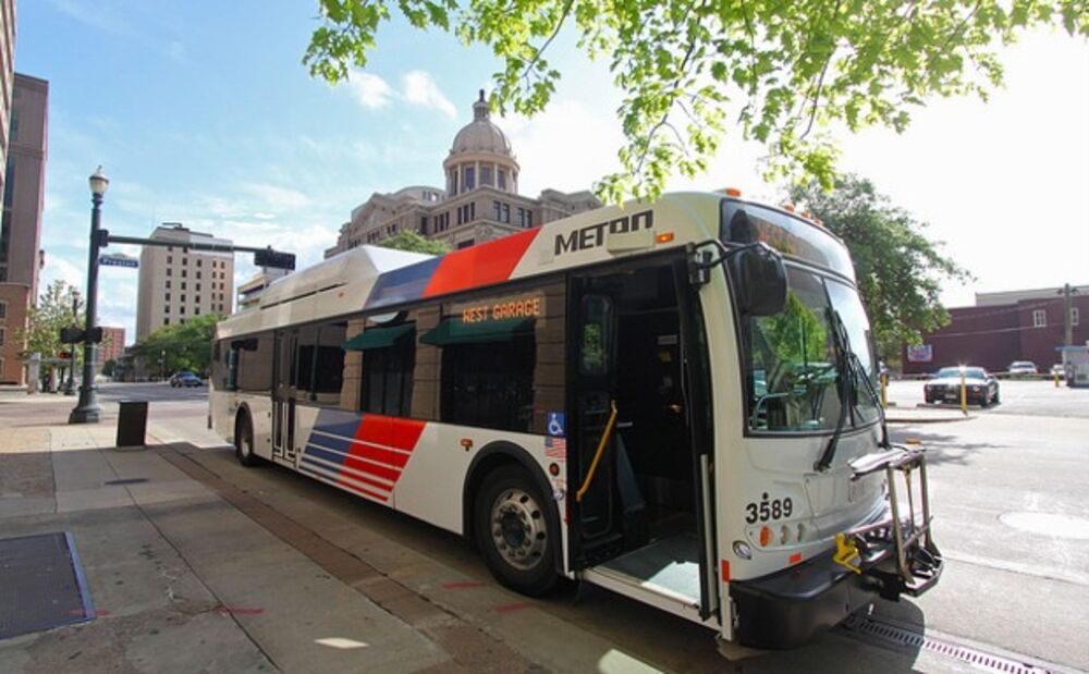 Houston Sees Metro Ridership Gains After A Bus Network Overhaul Bloomberg