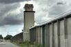 HOLD MAZE PRISON FEATURE