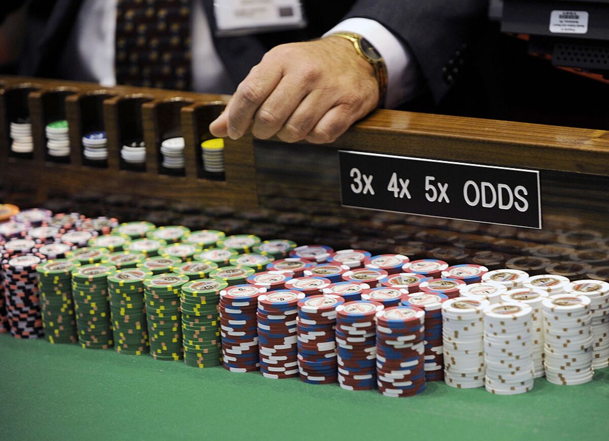 Gamblers Should Pay More Taxes Than Investors