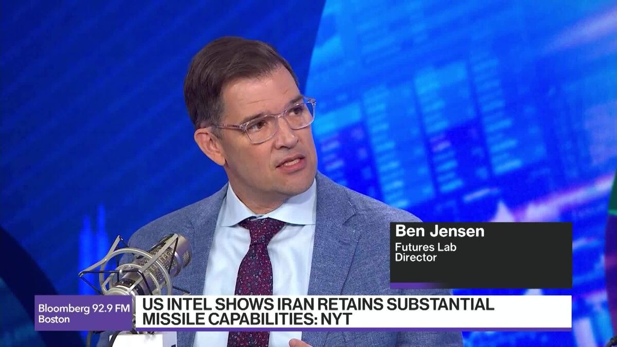 US Needs to Take Away Iran's 'Offensive Punch' Says Jensen