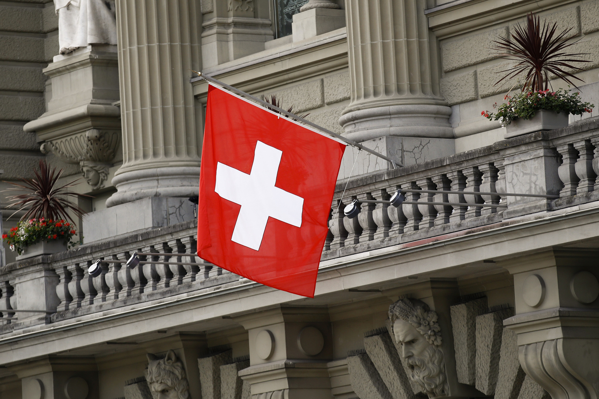 Future Of Swiss Banking Hangs In Balance Ahead Of Vollgeld Vote