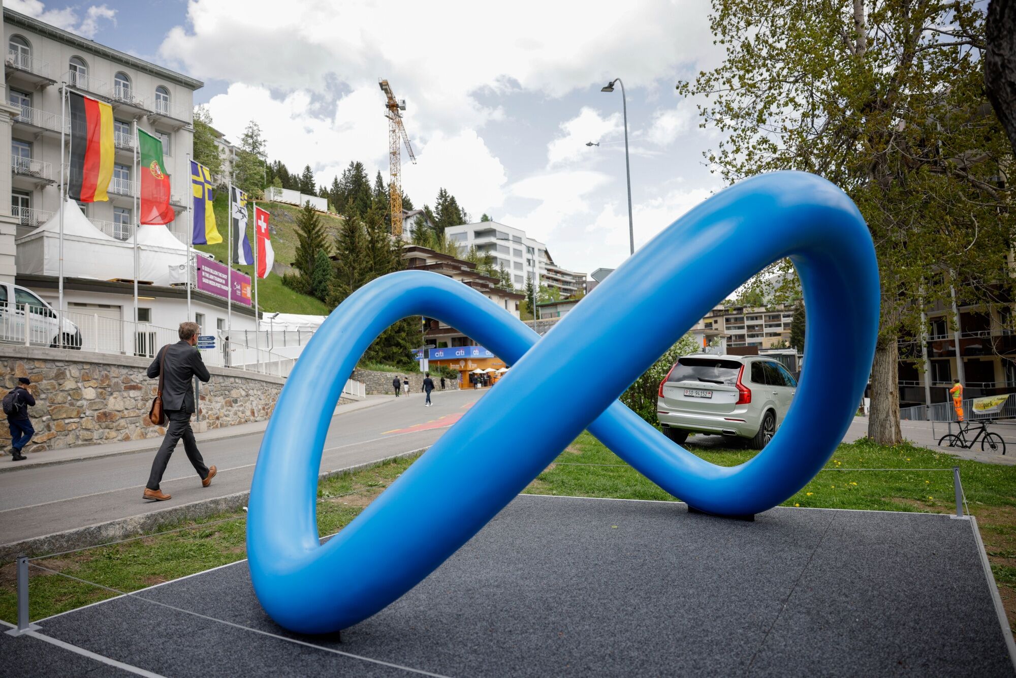 Meta Asks Judge to Throw Out FTC Antitrust Case Before Trial Bloomberg