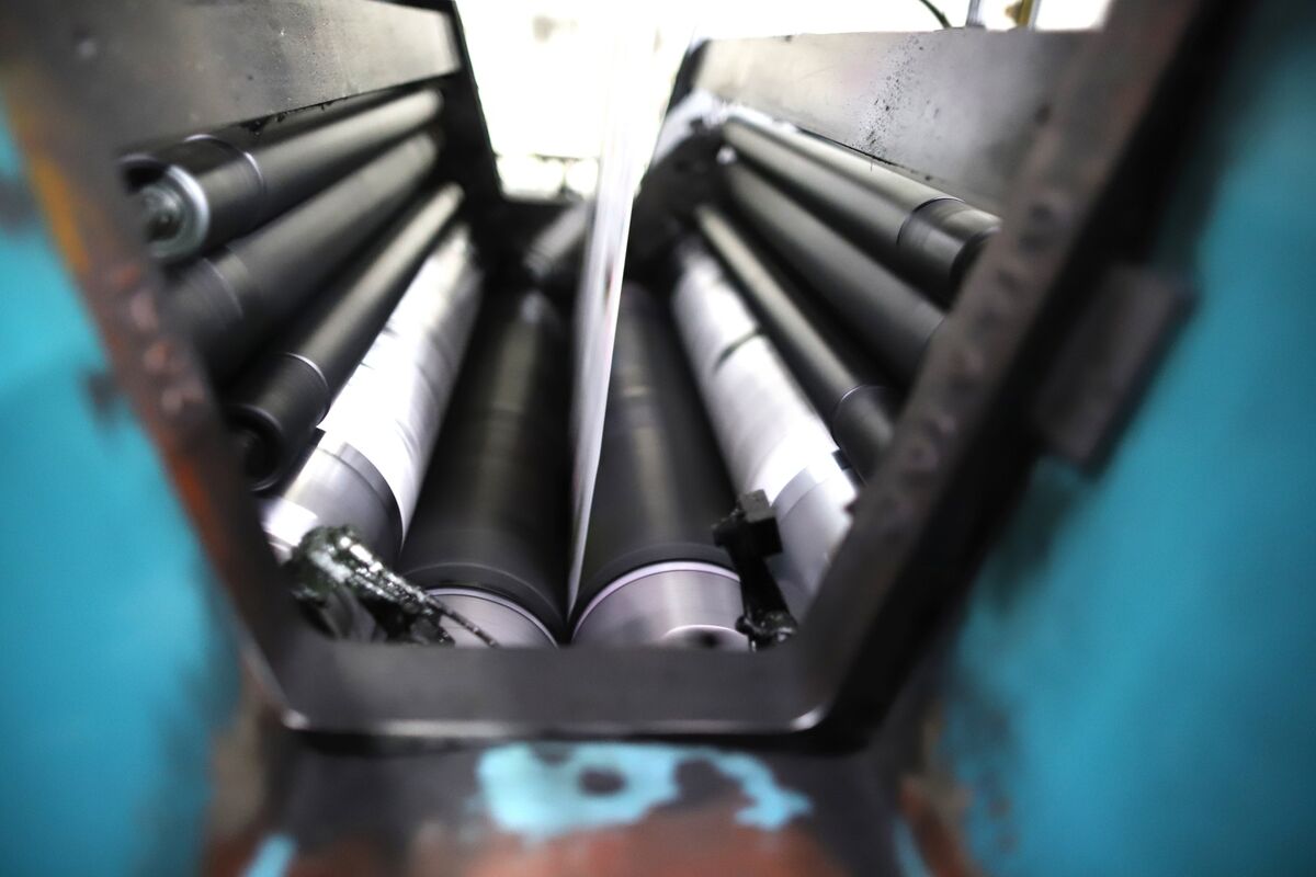 bloomberg.com - Reshmi Basu - CD&amp;R's Multi-Color Poised to Miss Debt Payment Amid Lender Talks