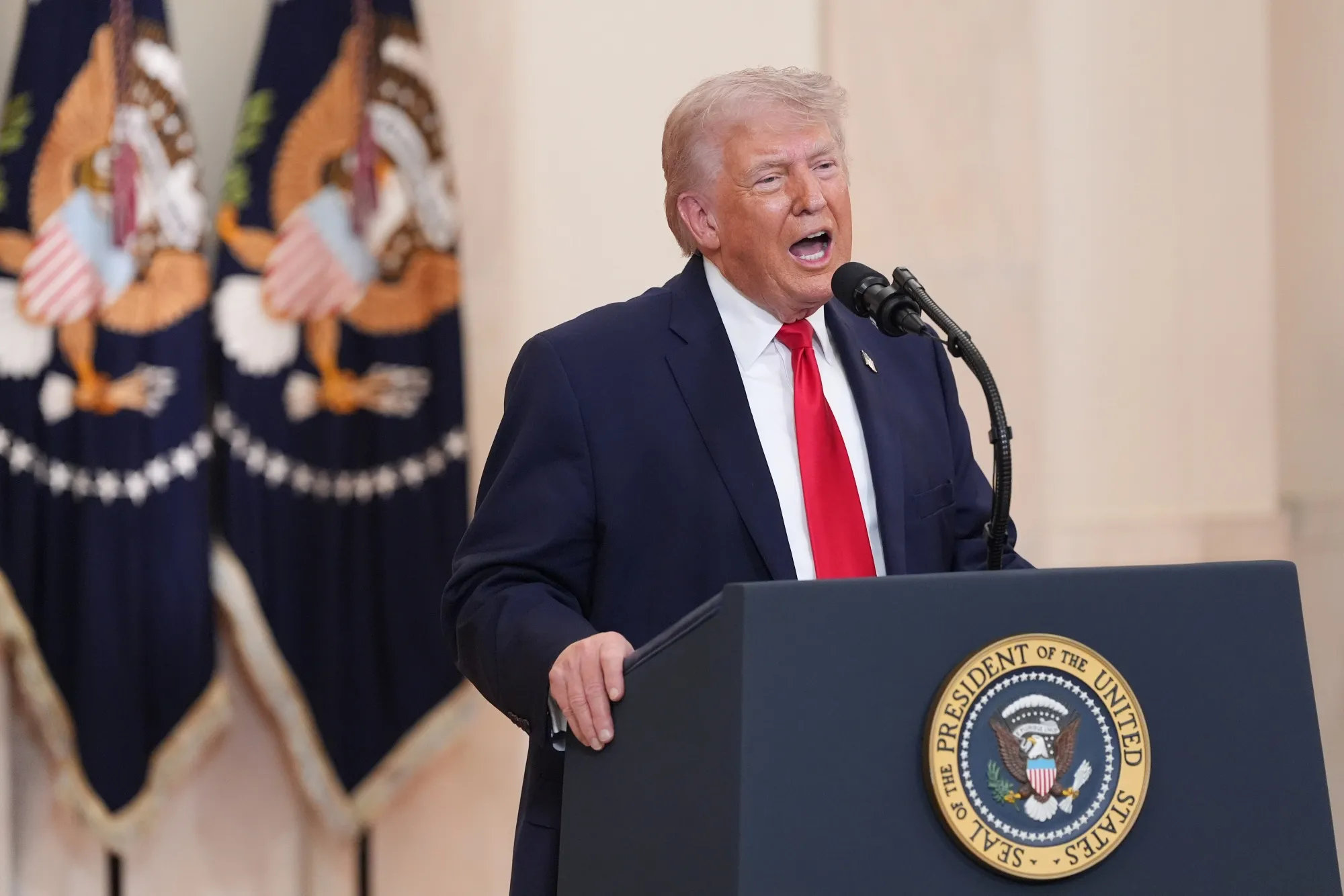 トランプ米大統領は「イランで任務の完遂に非常に近づいている」と述べた。