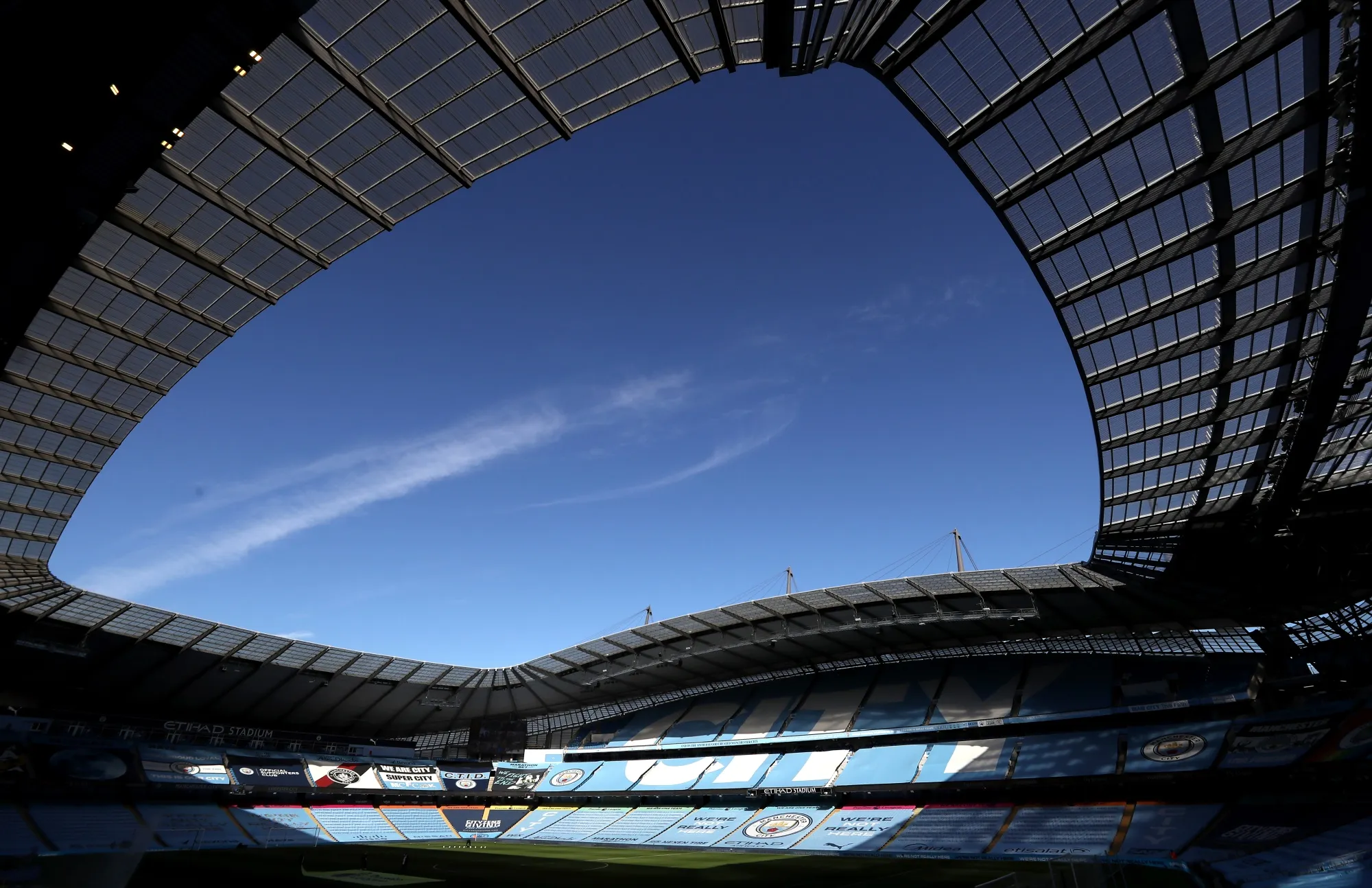 Manchester City to Explore Expanding Etihad Stadium Capacity to 60,000 -  Bloomberg, image size:2000x1294