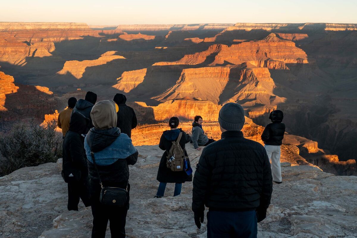 🟪"Turismo in crisi: Gli Stati Uniti unici a registrare un calo nel 2023"