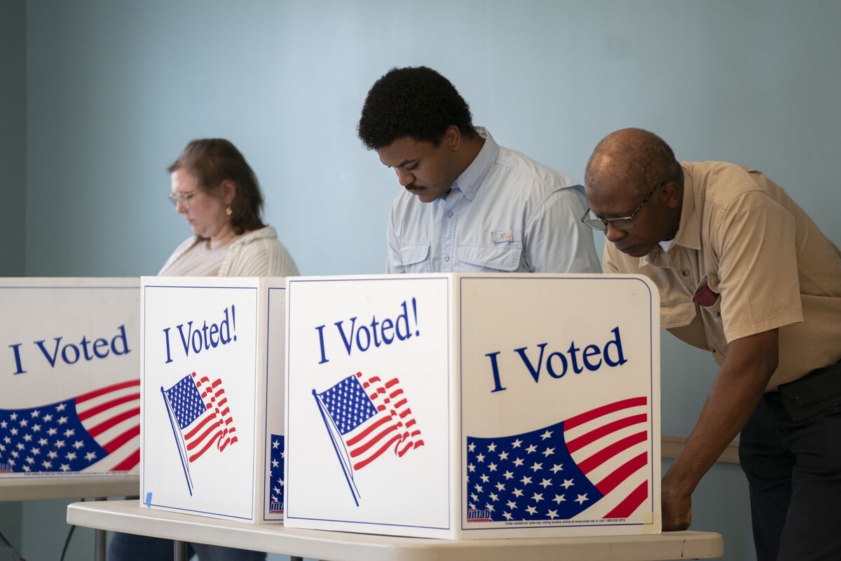 Graham, Norman Head to S.C. GOP Senate Runoff, DDHQ Projects