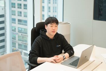 Samsung Backs Scholarly AI Bot Serving Students and Academics