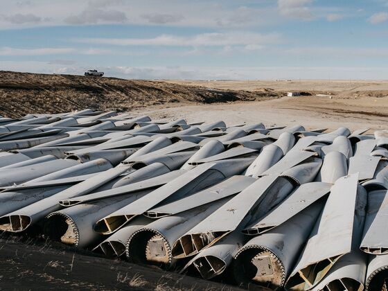 Wind Turbine Blades Can’t Be Recycled, So They’re Piling Up in Landfills
