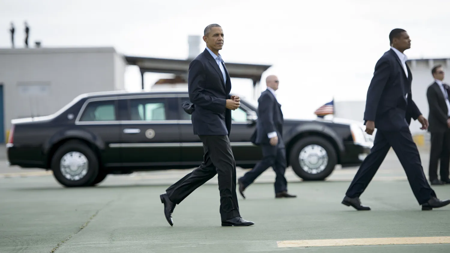 President Barack Obama walks to Air Force One at San Francisco International Airport on Oct. 10, 2015, in San Francisco.
