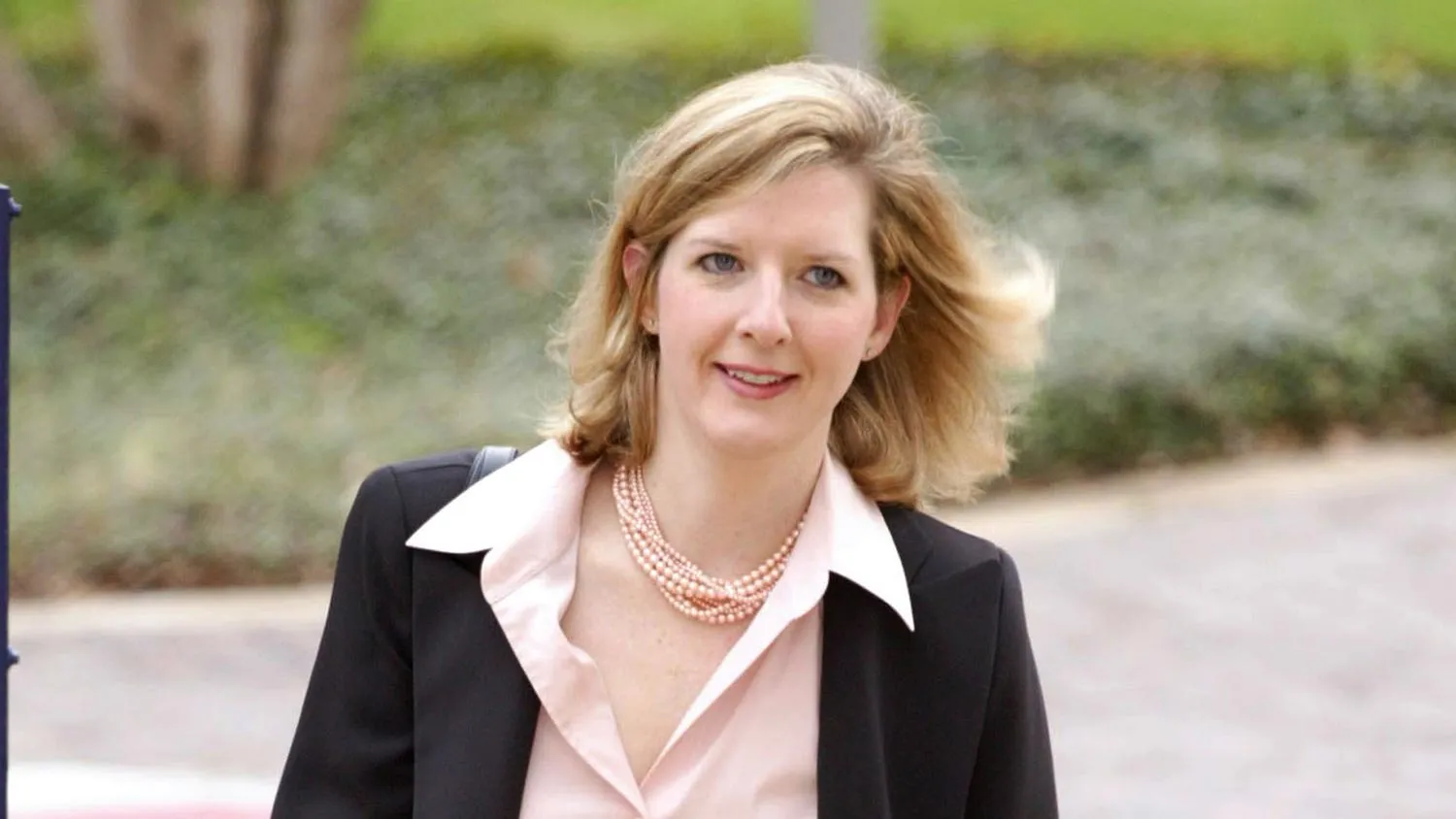 United States prosecutor Kathryn Ruemmler, arrives at the Bob Casey Federal Courthouse in Houston, Texas on Monday, February 6, 2006.

