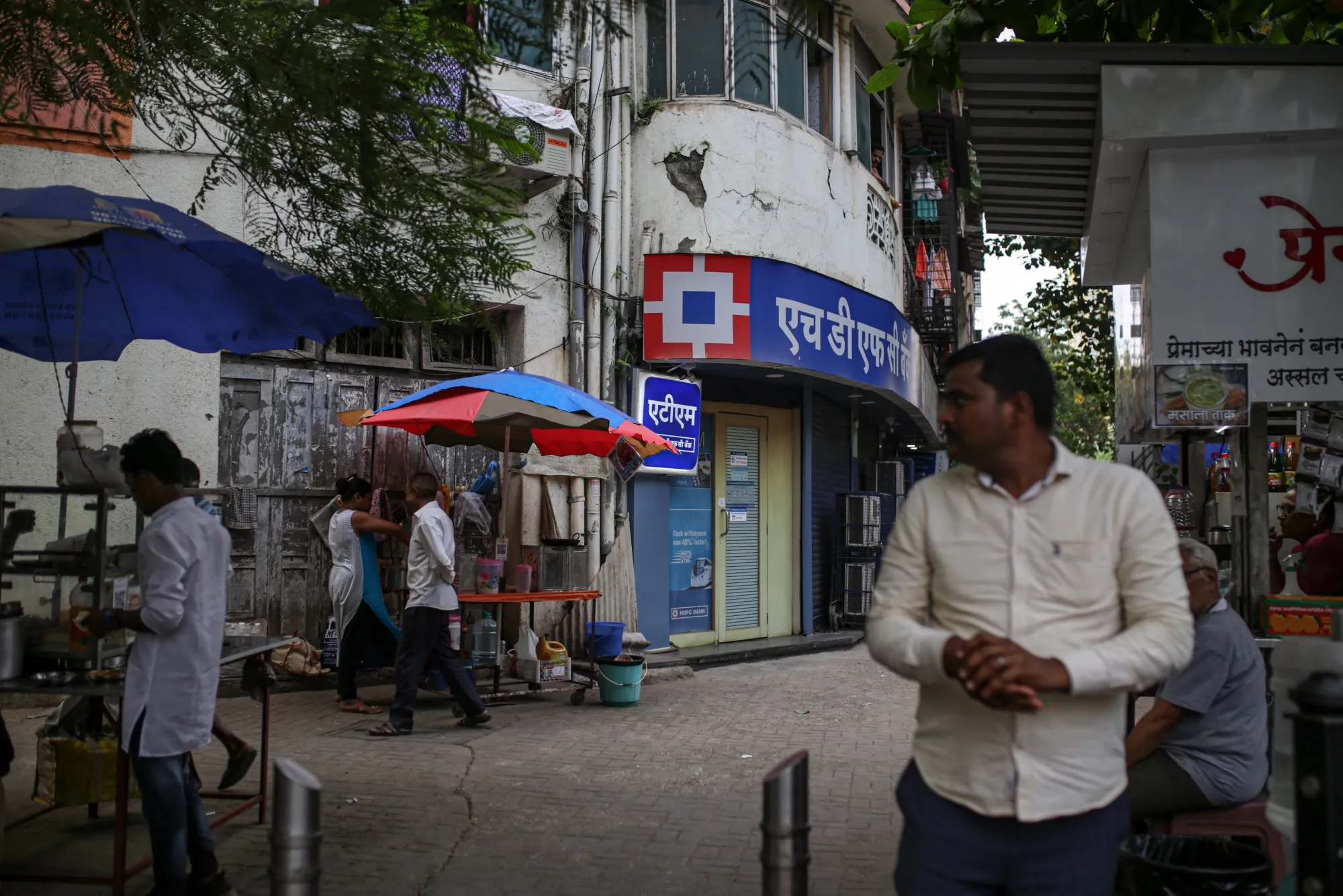 A HDFC Bank Ltd. branch in Mumbai.&nbsp;